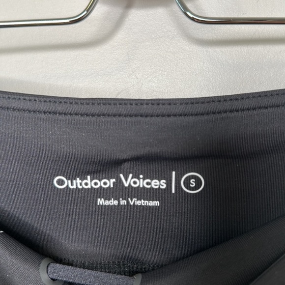 Outdoor Voices Black and Leopard Print Hudson 2.5" Short - Picture 6 of 12